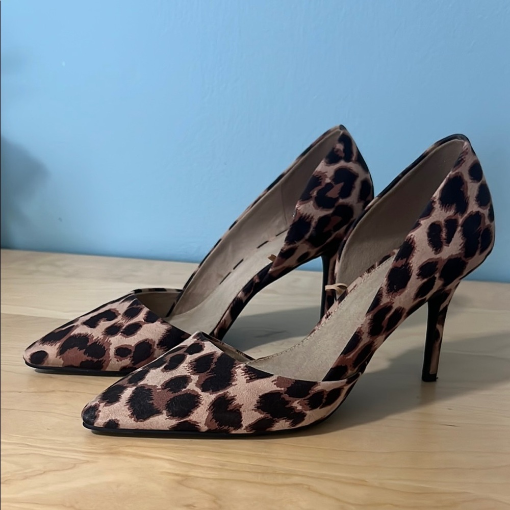 Old Navy Brown and Black Stiletto Heels with Classic Design